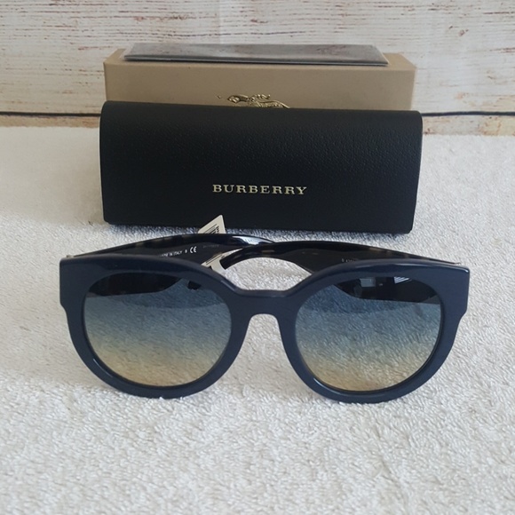 Burberry Accessories - New Burberry Round Sunglasses